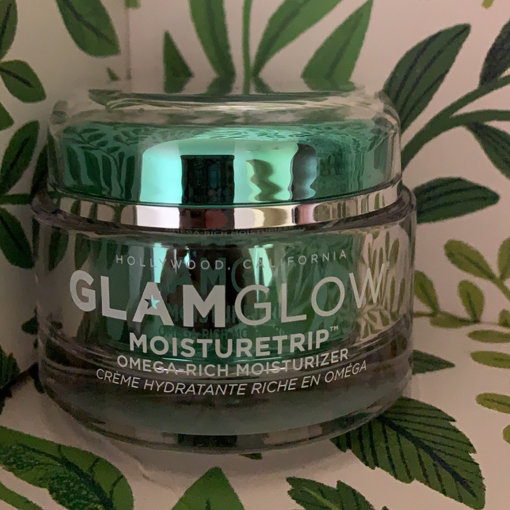 GlamGlow MoistureTrip